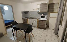 Appartement Calme Au Centre Ville Proche Tribunaux